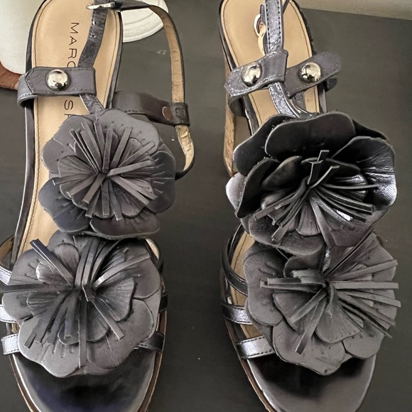 Mark Jacob’s 8.5 wedge heels, used - Picture 2 of 7